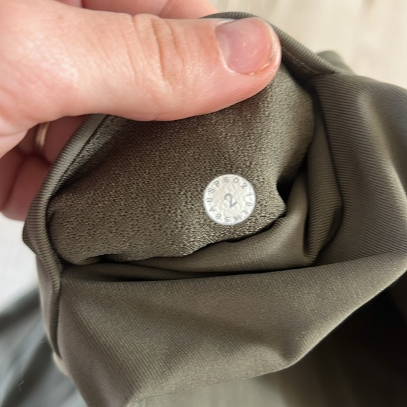 Lululemon High Waisted Legging - Picture 5 of 6